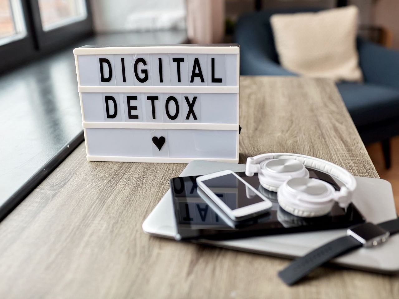 Digital Detox: Psychology of Reclaiming Our Attention